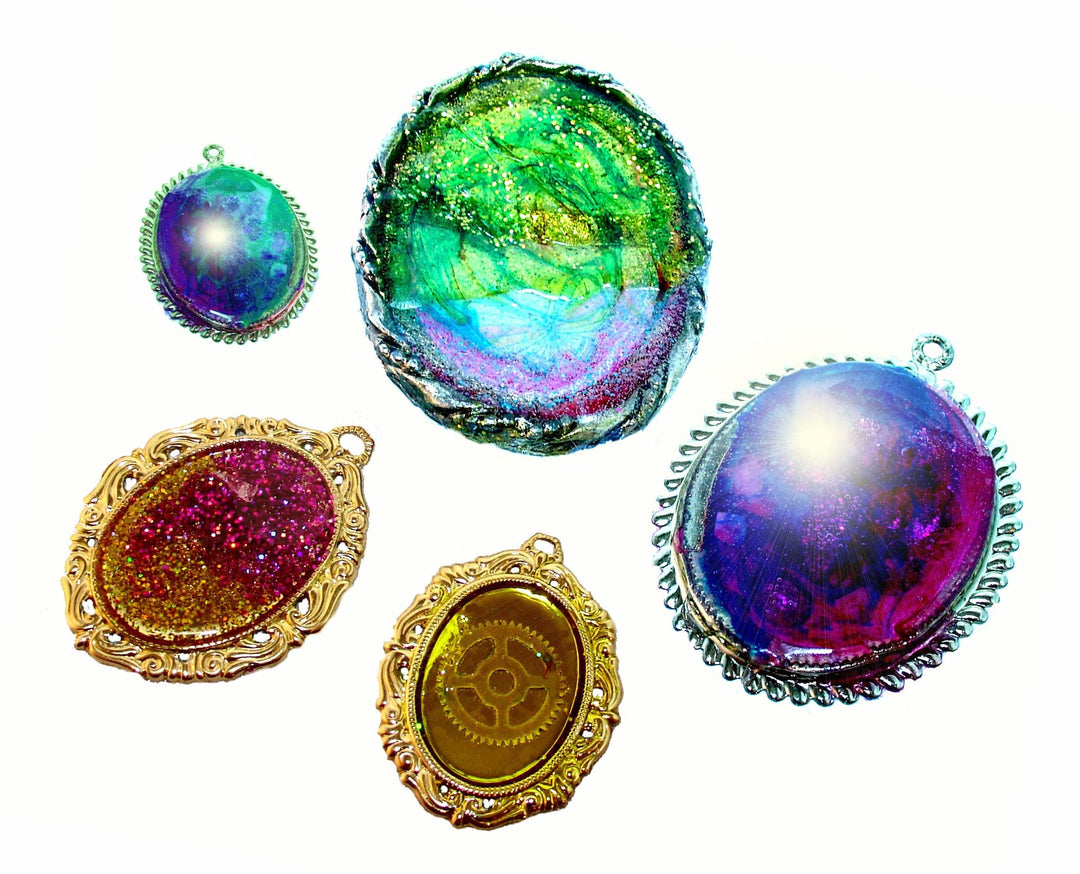 A few examples of jewelry made with Jewel-R-Rezin